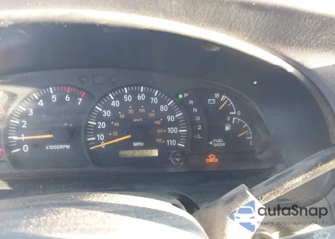 2000 Toyota Tundra Sr5 V8 z USA, uszkodzony, nr VIN 5TBRT3415YS004307